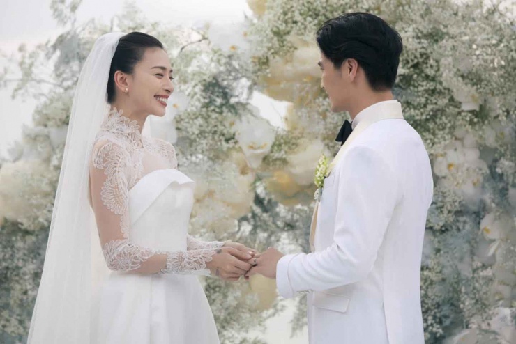 Tình yêu vượt qua khoảng cách tuổi tác